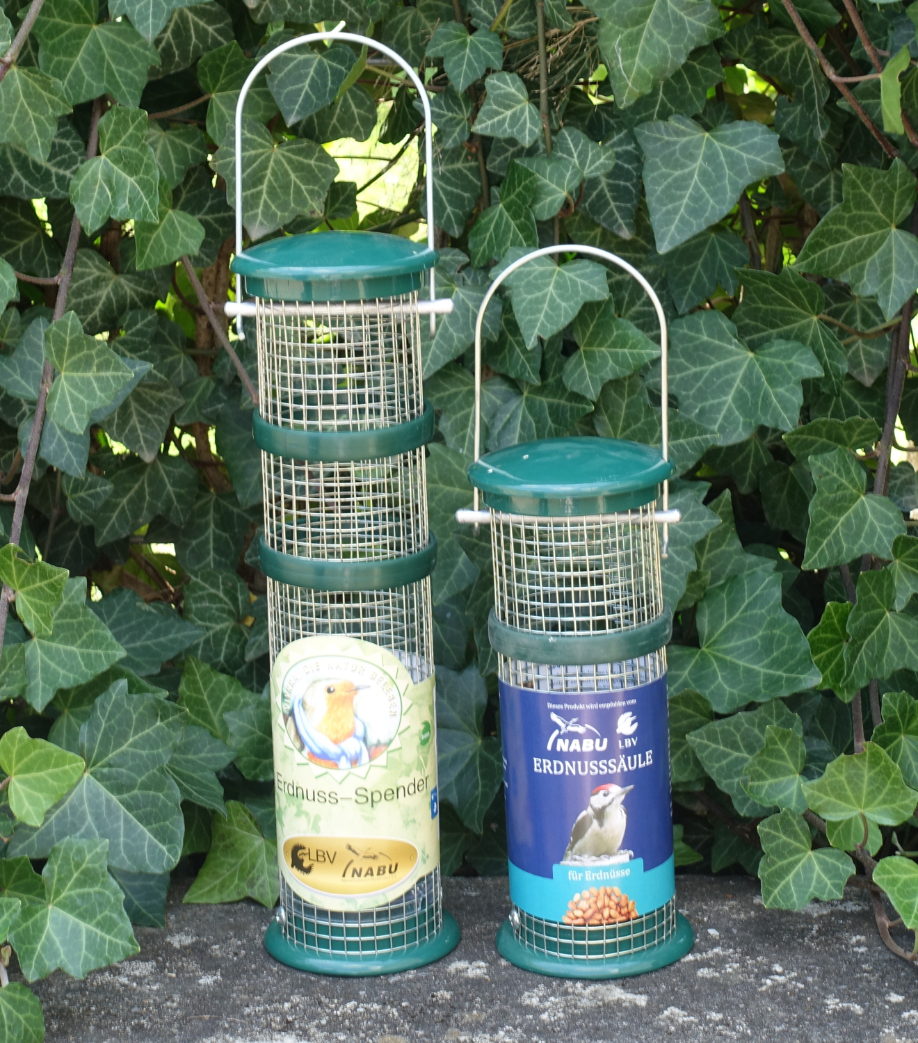 Futtersäule Metall Nüsse